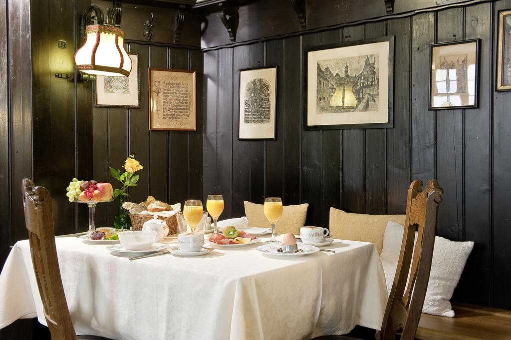 Loewen & Restaurant Marktbreit
