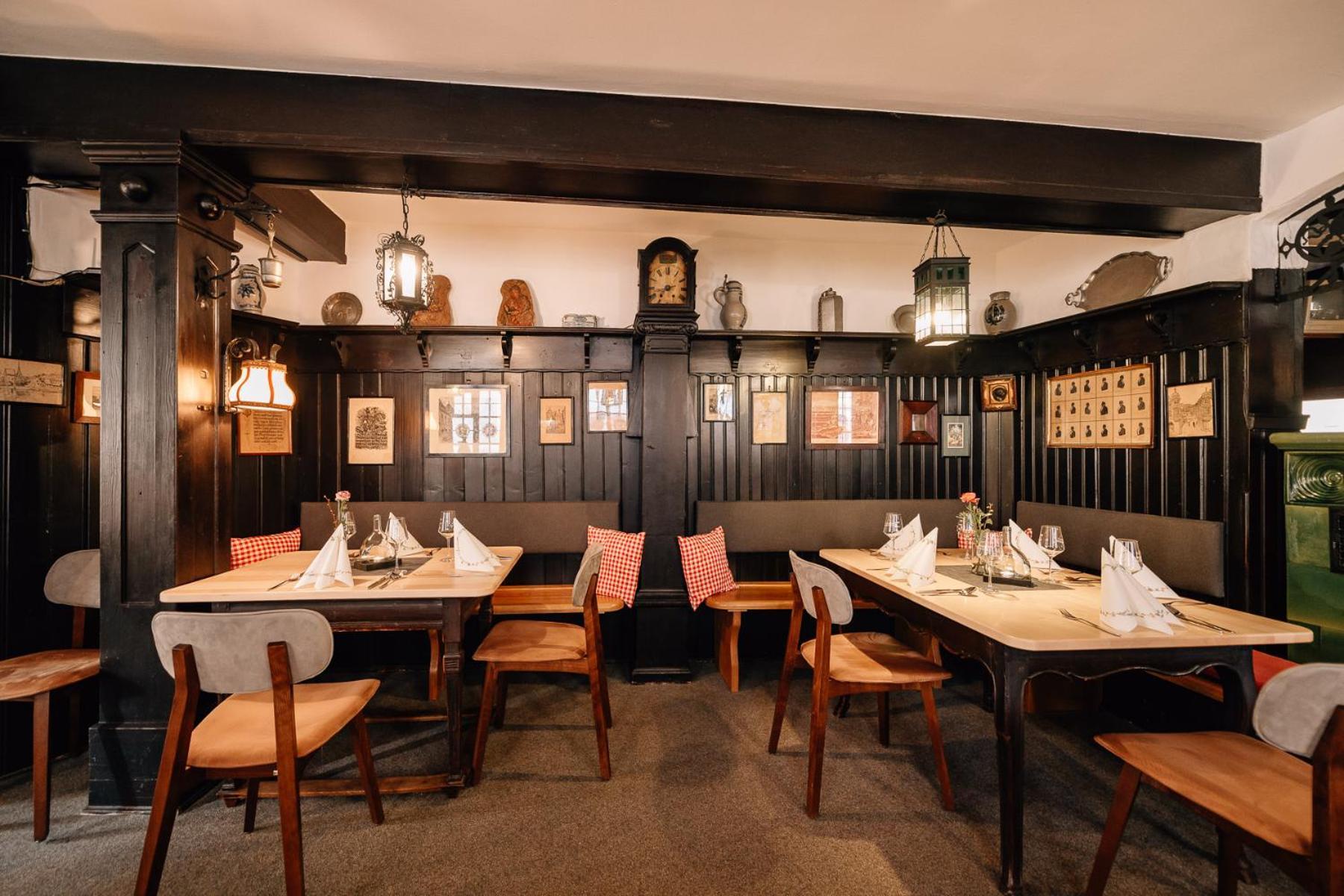 Loewen & Restaurant Hotel