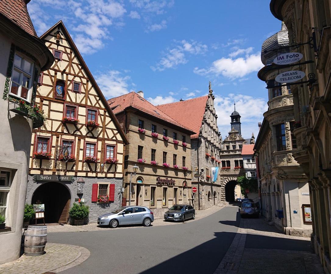 Loewen & Restaurant 3* Marktbreit